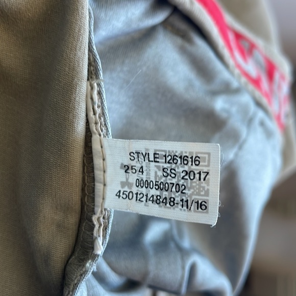 Under Armour Khaki Pants 32 x 30 - Picture 6 of 7